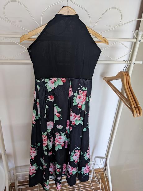 Elegantné elastické šaty, 36