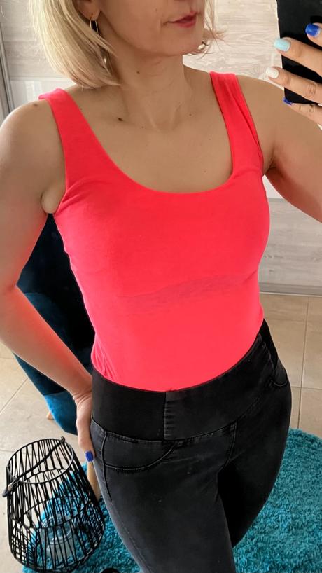 Dámske tielko na široké ramienka neónovo-ružové, m / s