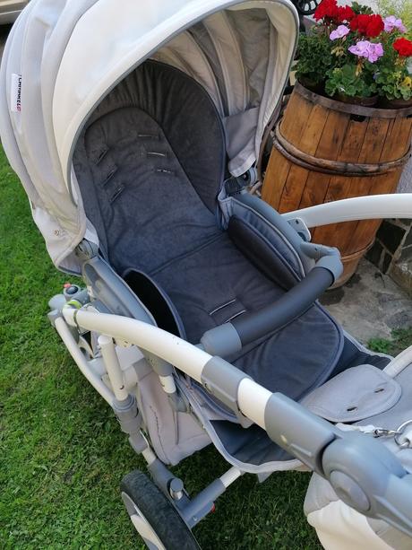 Dvojkombinacia camarelo pireus, camarelo,camarelo pireus