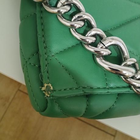 Zelená prešívaná kabelka, stradivarius