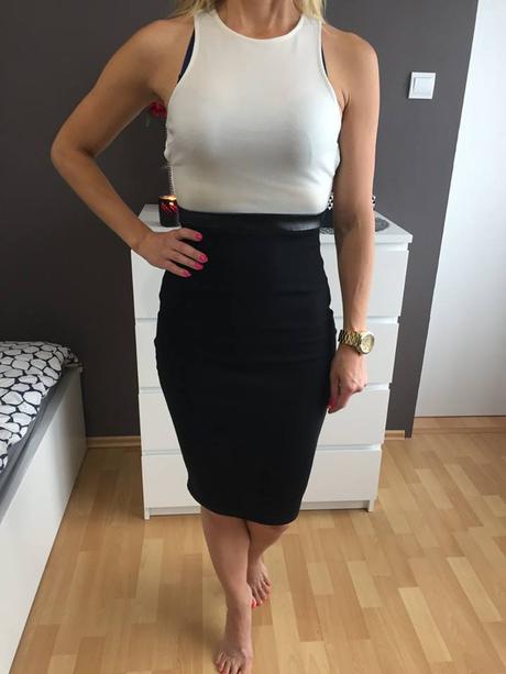 Asymetrické šaty, s