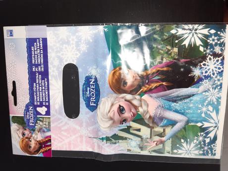 Predam party obrus a tanieriky, 