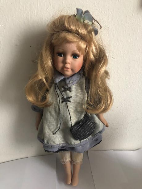 Krasna vintage babika v 45cm bohate huste vlasy 22,