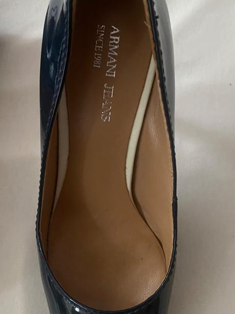 Lodičky tmavomodré lakované, armani,37