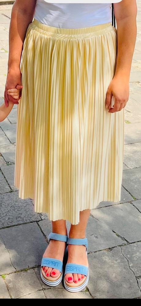 3/4 skladana sukna 44, gate,xxl