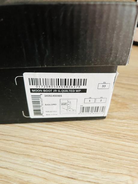 Krásne detské snehule značky moon boot, pc 130 eur, 33