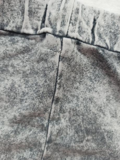 Tepláky despacito, 98