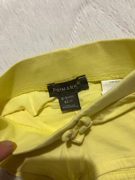 Žlté šortky, primark,62