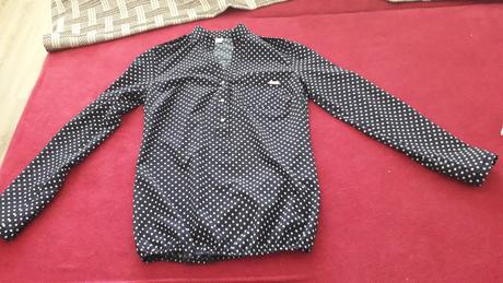 Tmavomodrá blúzka, m