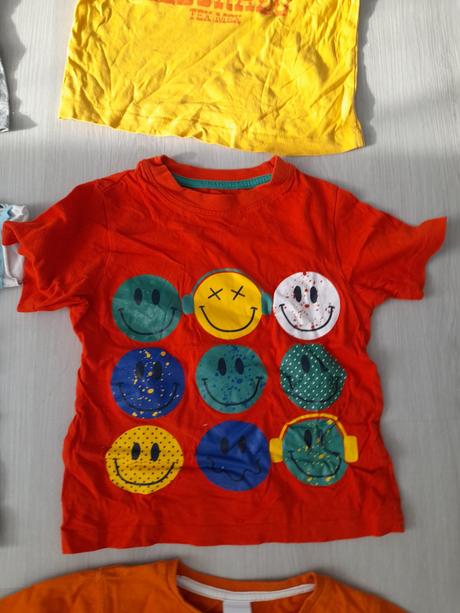 Tričká v 98/104, cena 1e/ks,balík 18ks za 13e, 98