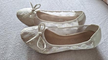 Čipkové balerínky, 34