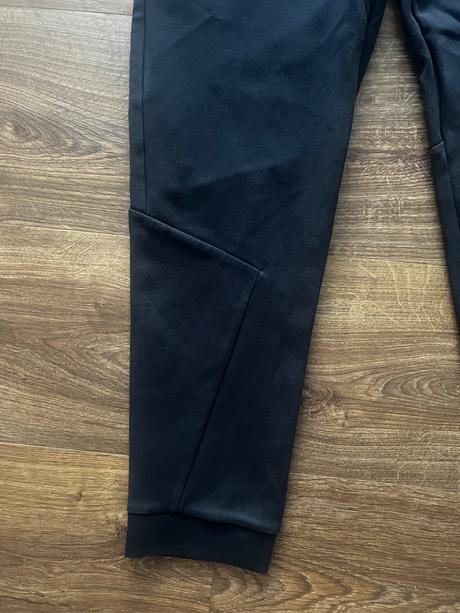 Boss tepláky, hugo boss,s