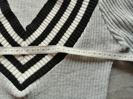 Zaujímavé pletené šaty vm-l, m