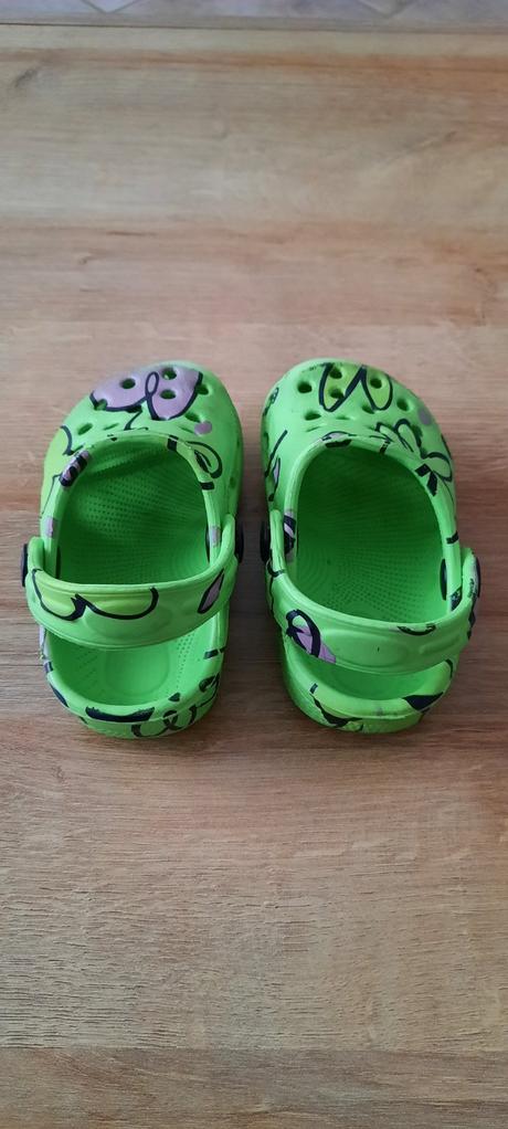 Prezúvky kroksy, 22