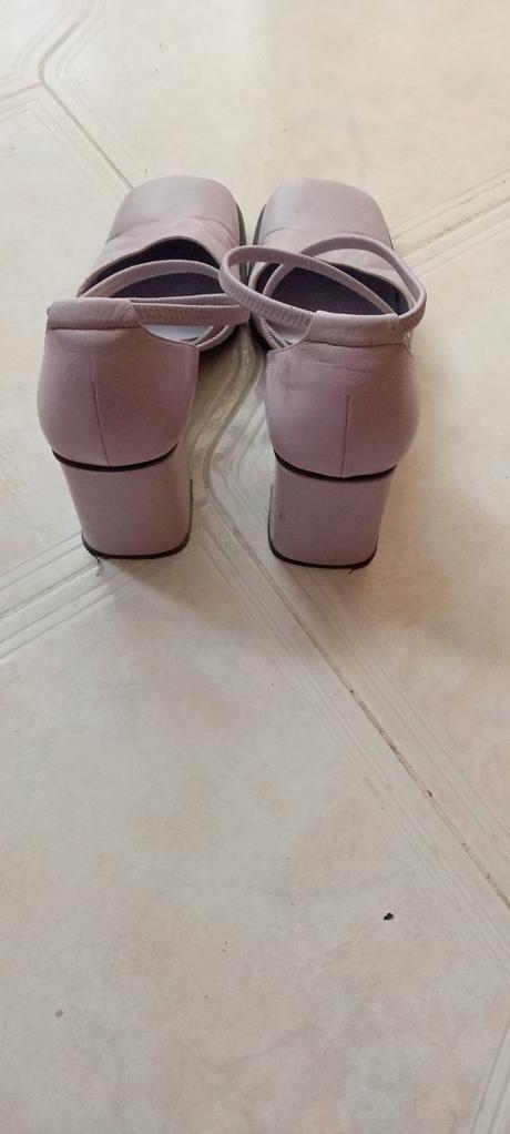 Krásne lodičky, baťa,39