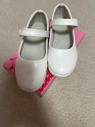 Dievčenské topánky, 33