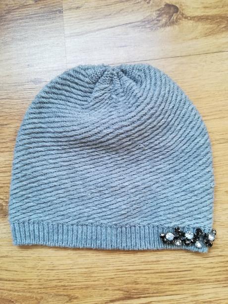 Pletená čiapka s kamienkami, reserved,s