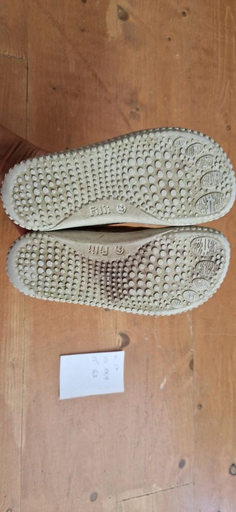 Topanky filii, filii,27