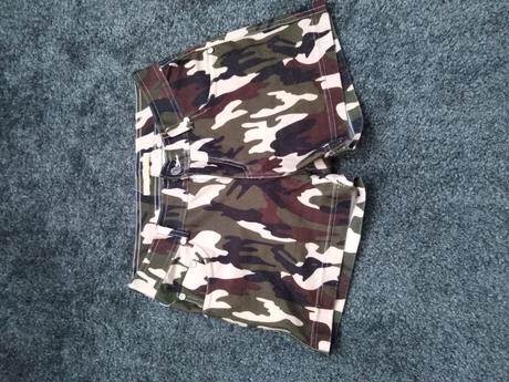 Kratasy, šortky veľ.s, s