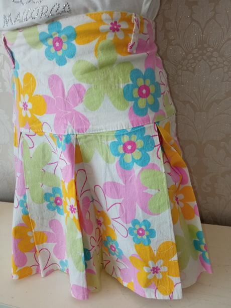 Dievčenská kvetovaná skladaná sukňa (98-104), 98