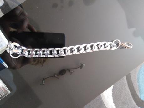 Mix bižu náramkov a naušníc, 