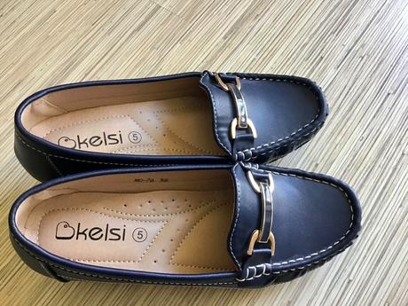 Krasne mokasíny kelsi, 37