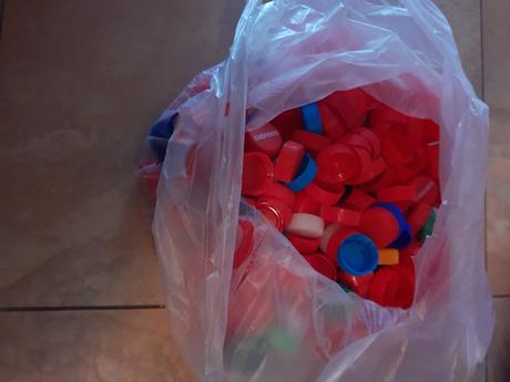 Vrchnáčiky od fliaš, 