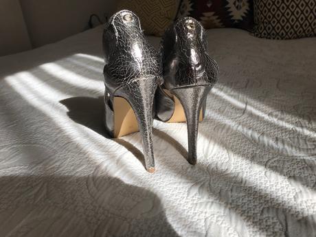 Lodičky guess, guess,39