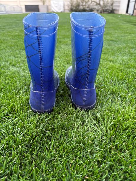 Svietiace spiderman gumáky, 29