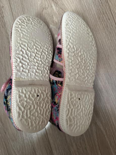 Papucky manik, manik,30