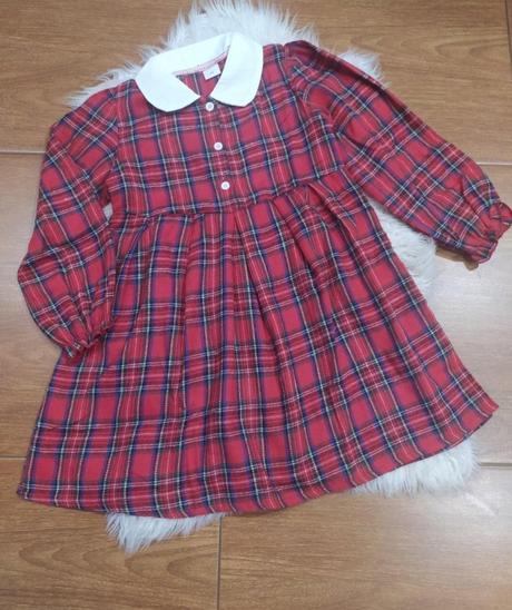 Karované šatky, 122