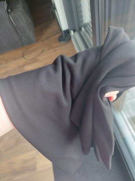 Cierna dlhsia mikina, f&f,42