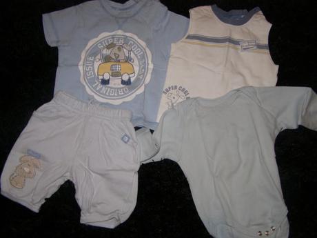 4 dielna sada vecí - tepláky- tričká - body, cherokee,62