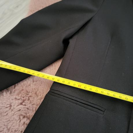 128 cierne sako, h&m,128