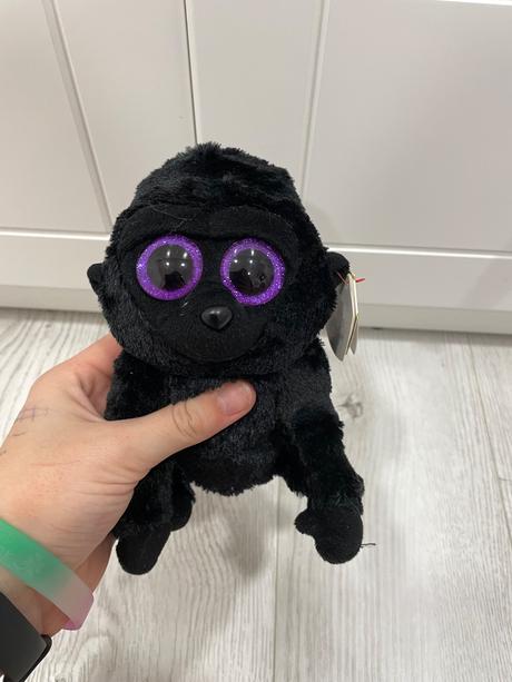 Plyšáci s trblietavými očami,