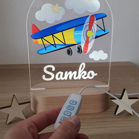 Detská nočná lampa s vlastným menom lietadlo,