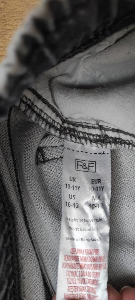 Elastické kraťasy, f&f,146