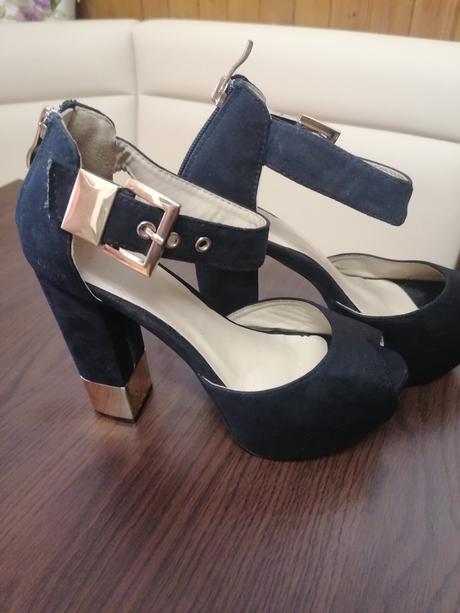 Extravagantné sandále na platforme, 36