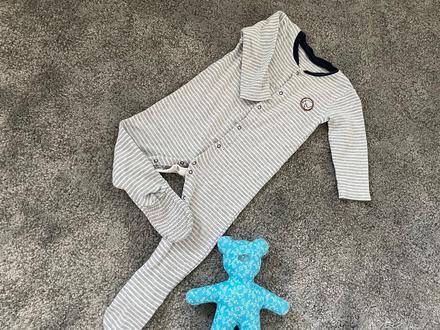 Overal na spanie/pyžamko tu 9-12m/74-80cm pasikave, tu,74