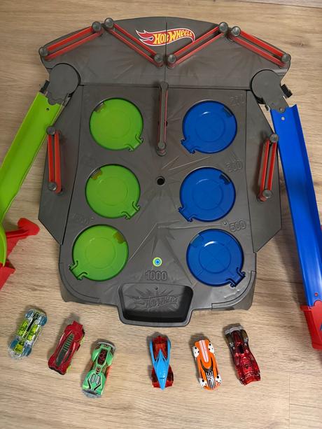 Hot wheels odrážacia pretekárska dráha, 
