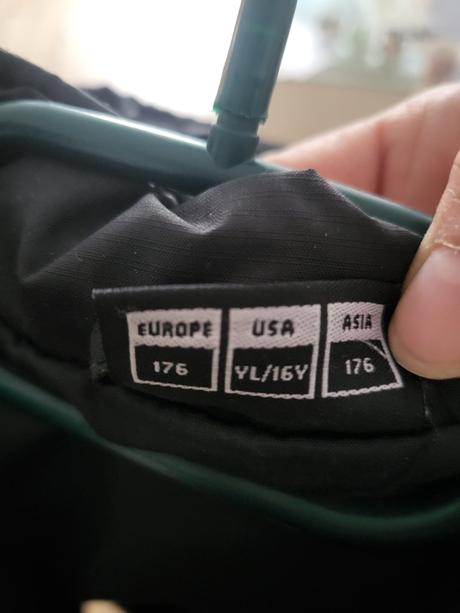 Sportova bunda, hummel,176