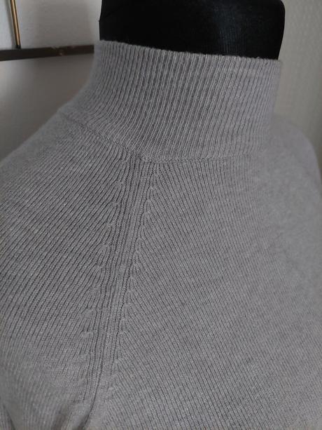 Tenký pulover s, pull&bear,s