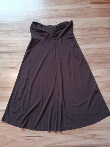 Elegantné hnedé šaty bez ramienok, xl