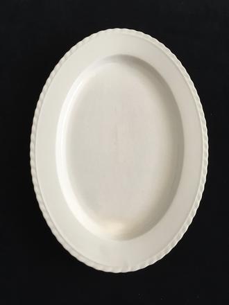 Porcelánový servírovací tanier thun czechoslovakia,
