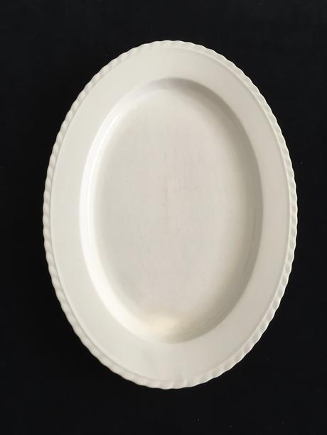 Porcelánový servírovací tanier thun czechoslovakia,