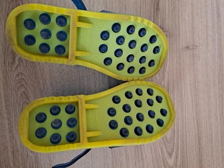 Topánočky do vody, 28