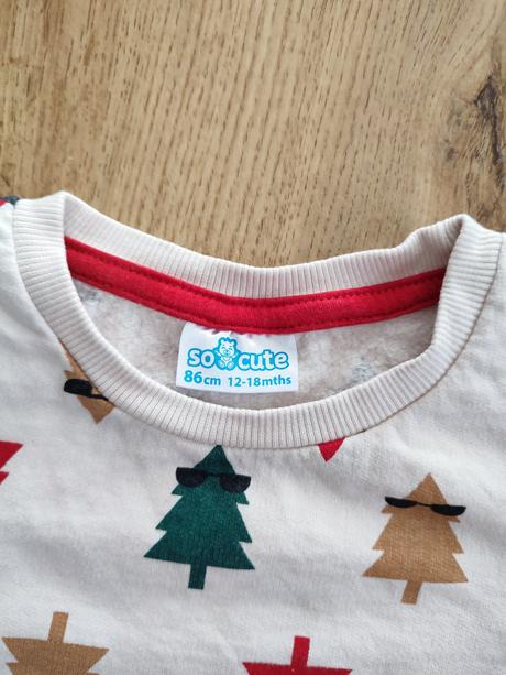 Vianočný pulóver, 86