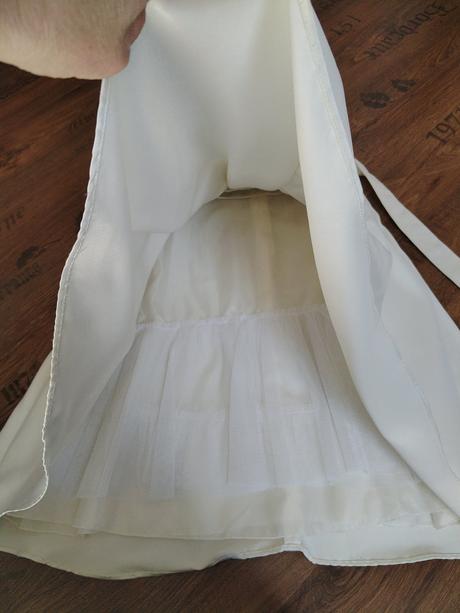 Dievčenské šaty, 116