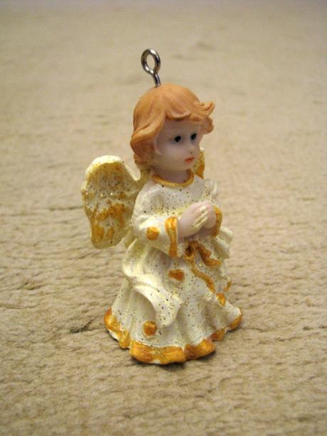 Mini závesná soška anjel,