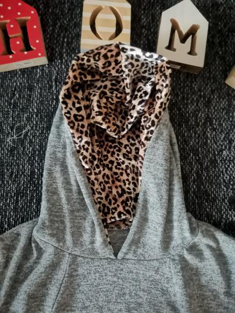 Štýlová predĺžená mikina,